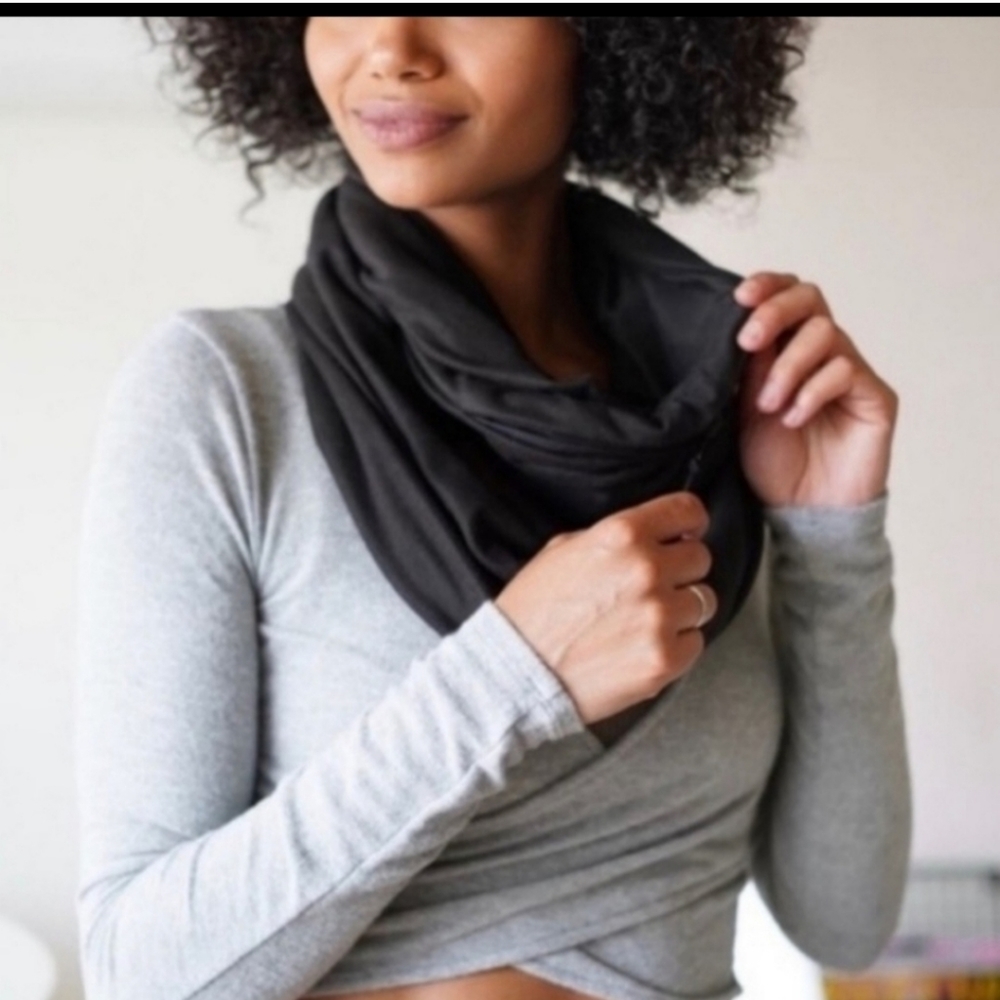 BEYOND YOGA BLACK INFINITY LIGHTWEIGHT SCARF NWT - Picture 4 of 4